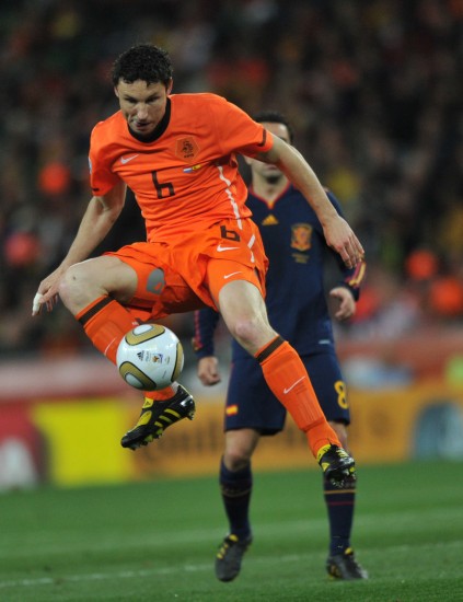 荷兰险胜西班牙,博格巴惊艳世界 荷兰险胜西班牙,博格巴惊艳世界