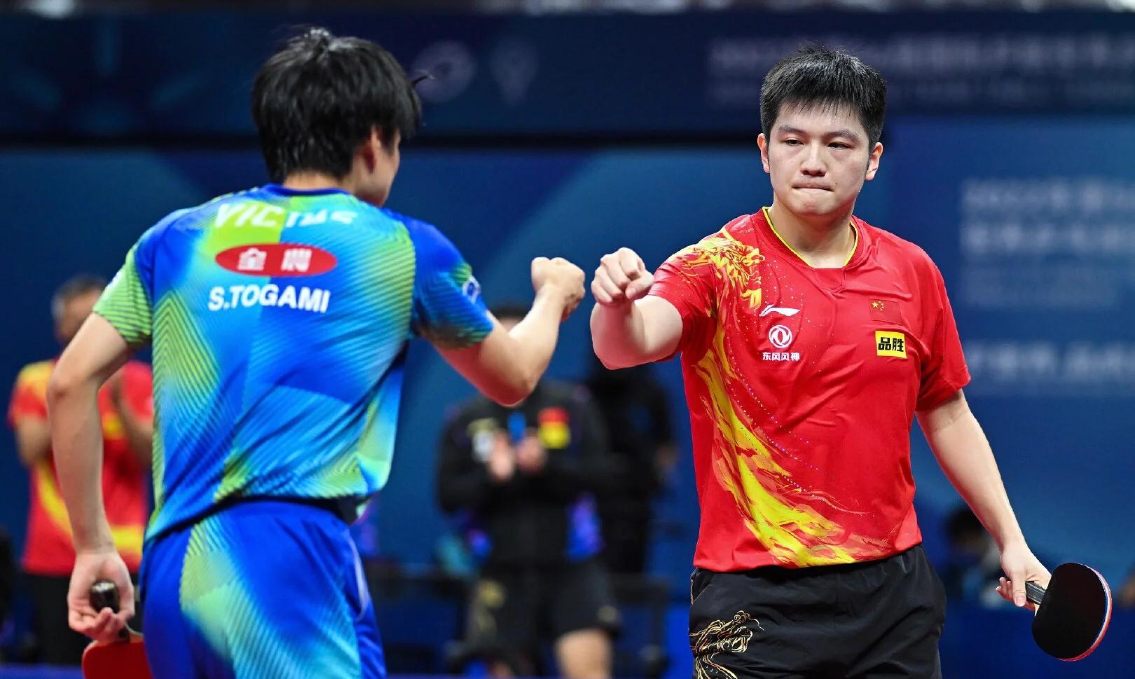 日本乒乓球队鏖战英国乒乓球队,马龙关键制胜的简单介绍 日本乒乓球队鏖战英国乒乓球队,马龙关键制胜的简单介绍