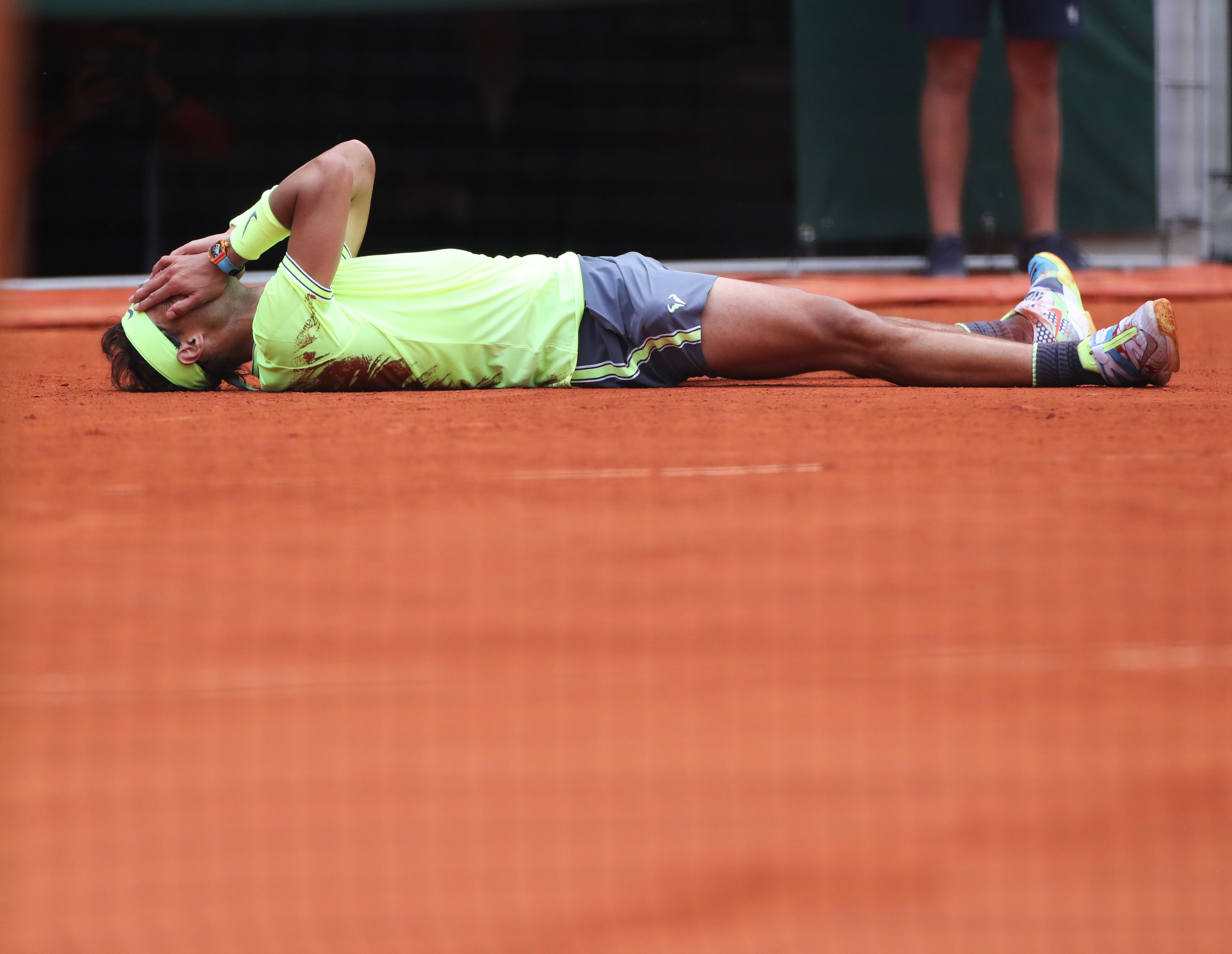 包含法国网球队强势美国网球队，纳达尔爆发神勇的词条