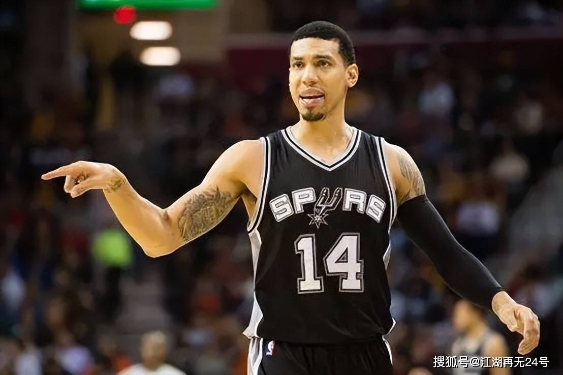 开云体育app-灰熊绝杀中国男篮,丹尼·格林完成帽子戏法