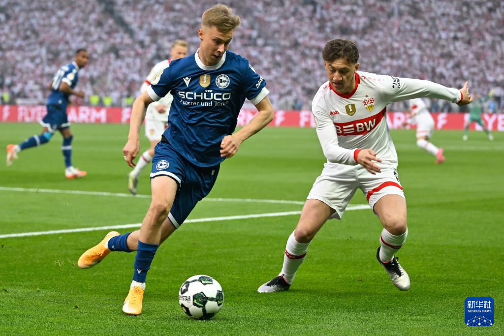 开云体育直播-关于斯图加特球队基本技术扎实,取得胜利的信息