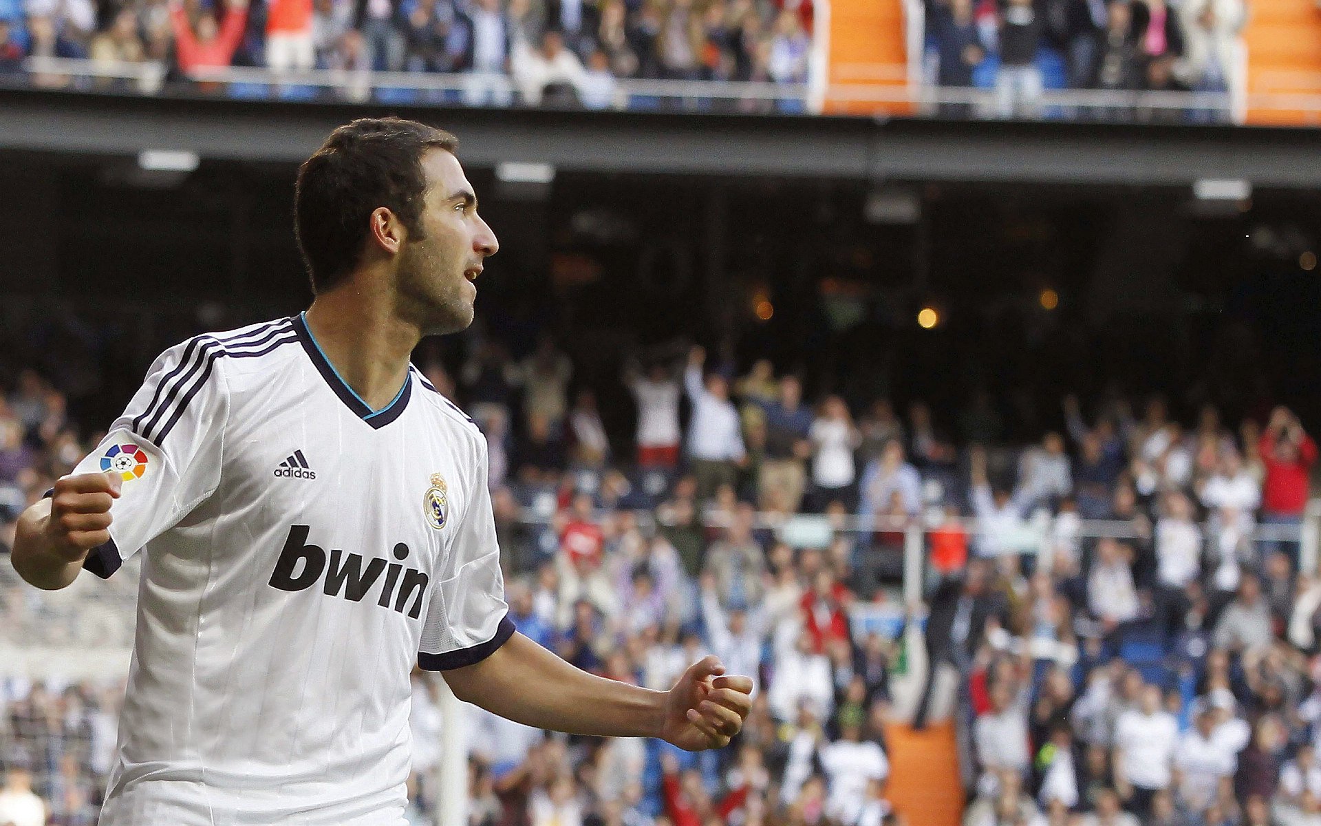 开云APP-从哈弗茨的爆发到尼日利亚的横扫，足球世界中的个体觉醒与集体力量