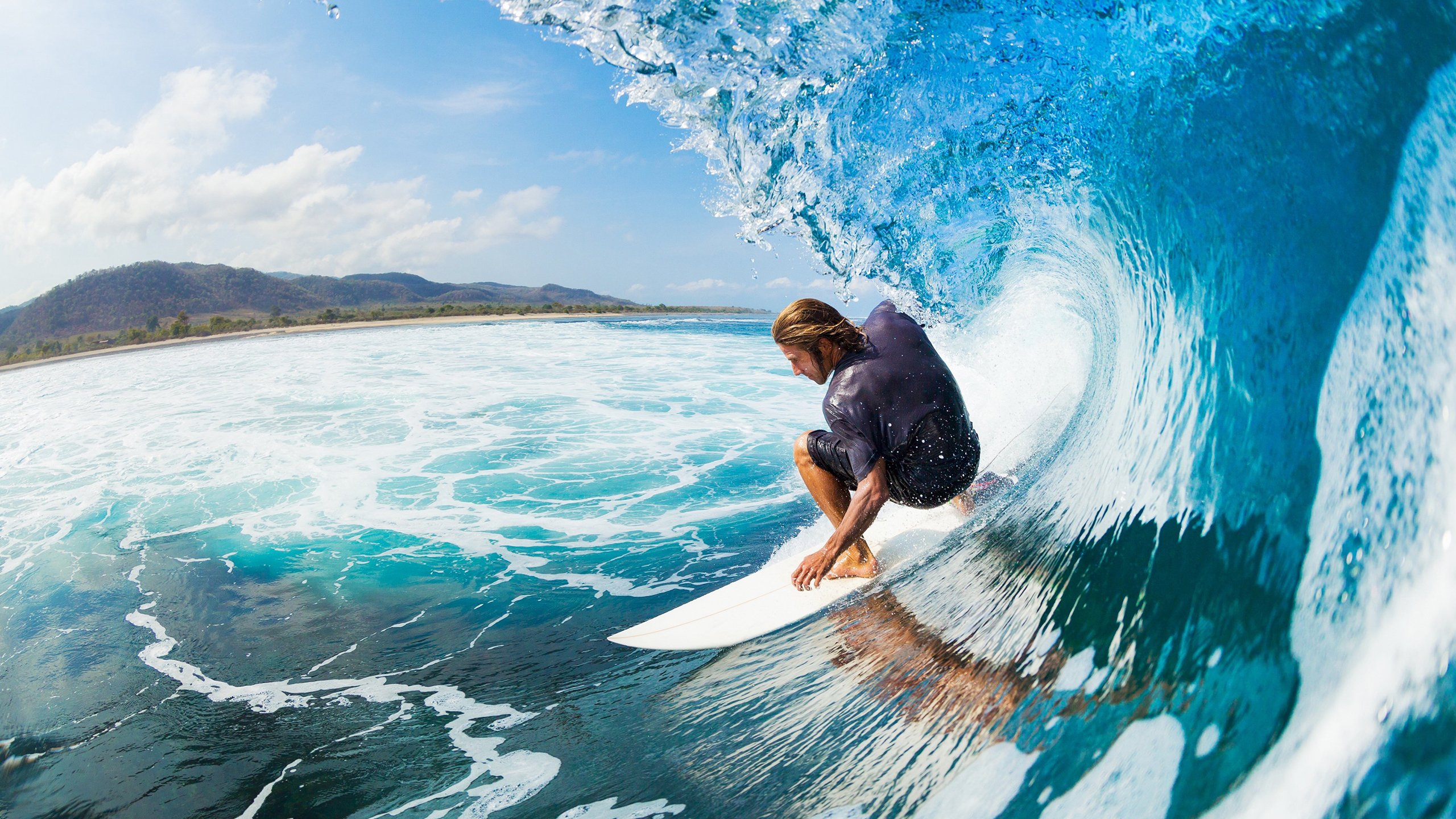猛龙翻盘上海队，赵继伟状态火热，一场逆转背后的战术与意志
